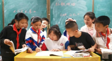 今年教師節(jié)，我們將為100位優(yōu)秀教師送去光愛(ài)！