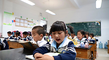 持續(xù)捐贈(zèng)，立達(dá)信點(diǎn)亮百萬(wàn)鄉(xiāng)村孩子未來(lái)！